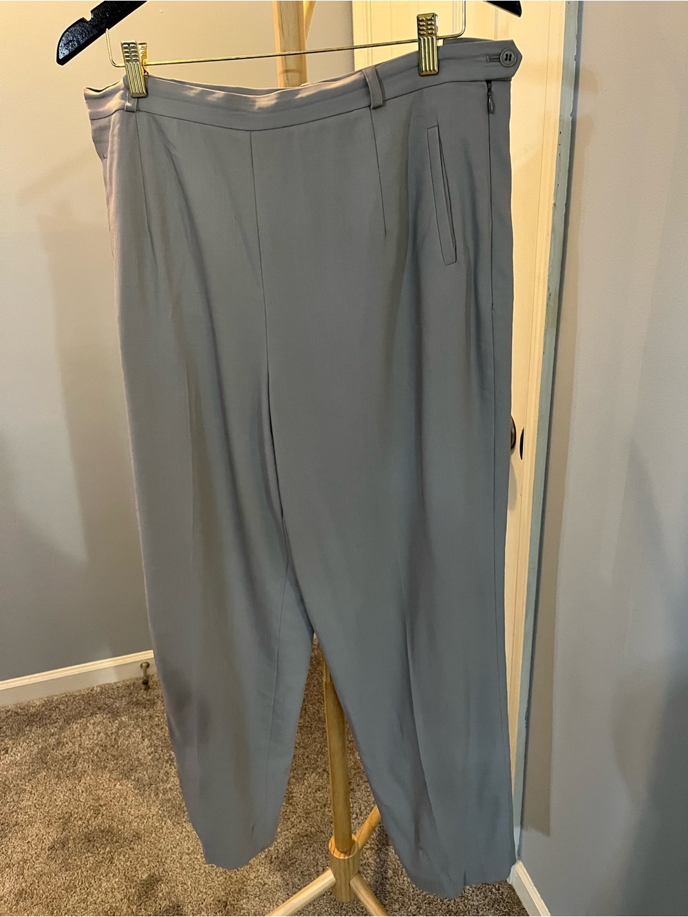 Talbots Light Gray women’s Wool Pants Size 16